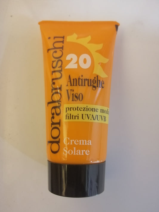 DORABRUSHI - CREMA PROTECCIÓN SOLAR SPF 20